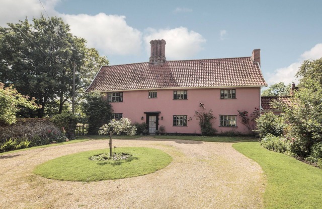 ABBEY FARM - MAISON MENTIONNEE AU 16EME SIECLE EN MILIEU RURAL DANS SES PROPRES TERRAINS