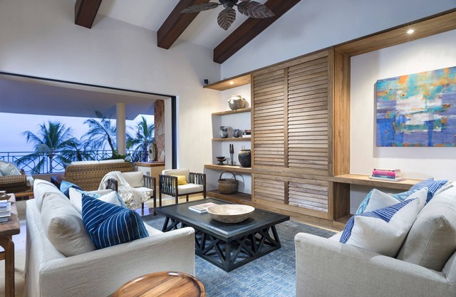 Fabuleux Condo Penthouse en bord de mer avec adhésion Premier Golf