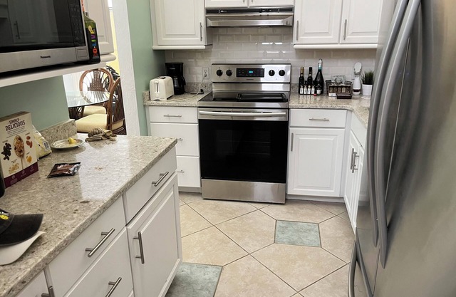 Fabulous Bird Bay Village, Venice Fl. Spacious single level villa for rent.