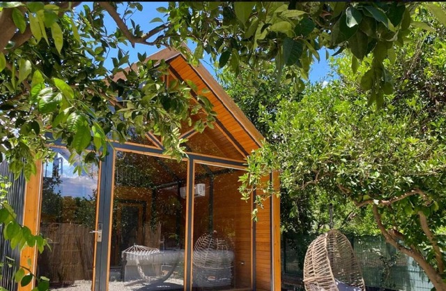 Fabulous Bungalow with Jacuzzi in Konyaalti