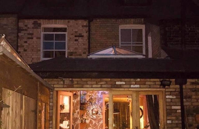 Fabulous Cambridge City Family Home
