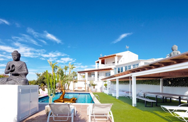 Villa de luxe Can Musenya 14-22 pax à Jesús