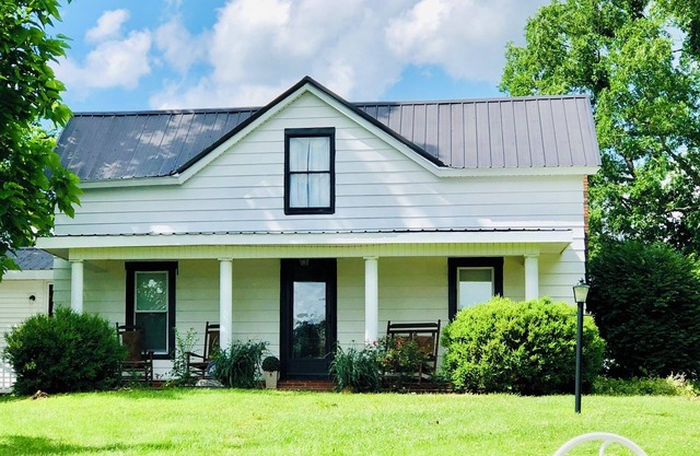 Fabulous farmhouse in rural Robertson County, KY