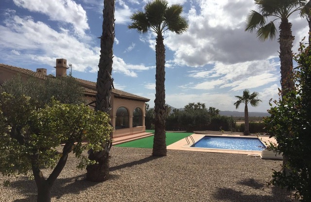 Fabuleuse villa de première ligne avec piscine sur le 13ème tee