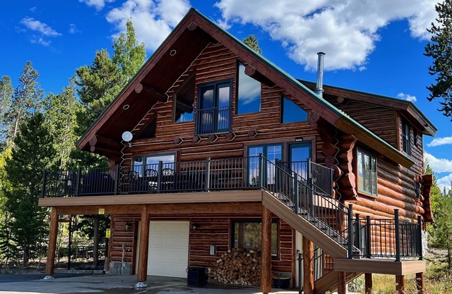Fabulous Log Home - 2 Chambres Master!