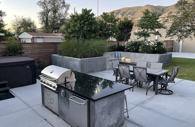 Fabulous Urban Oasis w/hot tub and private backyard!