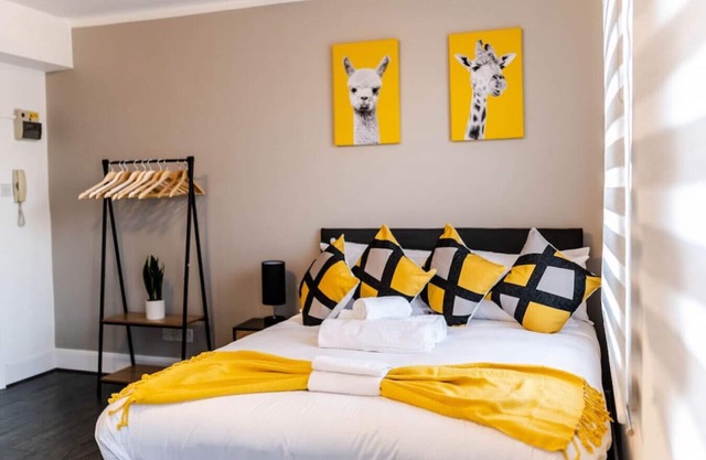 Stylish Finchley Studio, 10 Min Walk to Archway Tube