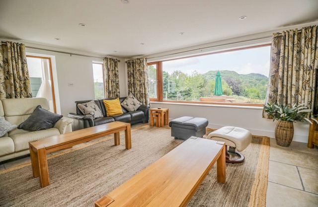 FAIRFIELD, family friendly, country holiday cottage in Eskdale Green