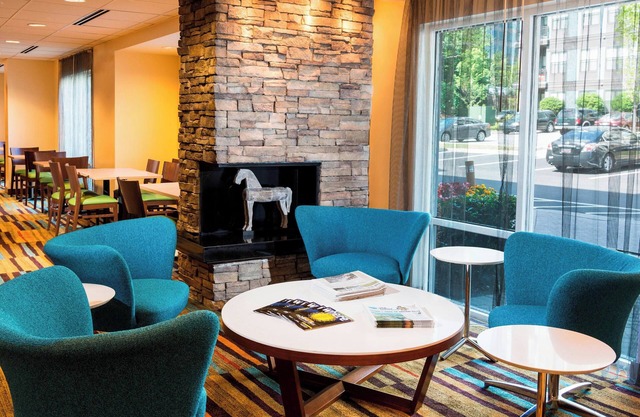 Fairfield Inn and Suites by Marriott Perimeter Center