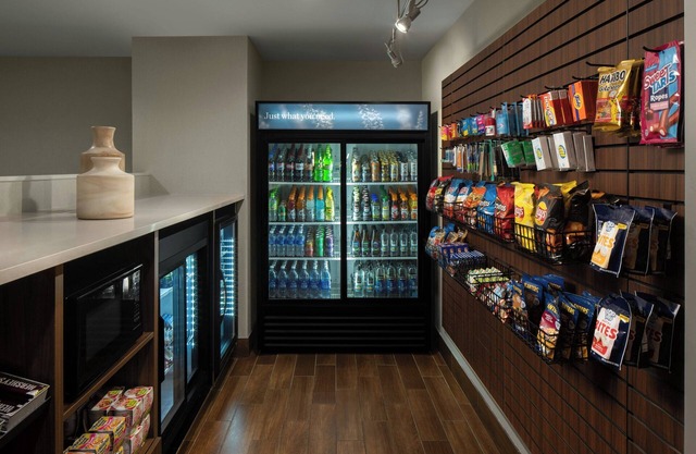 Fairfield Inn & Suites by Marriott Lake Oswego
