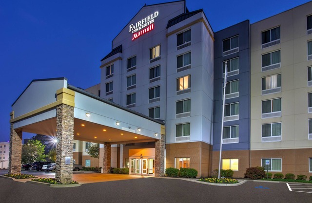 Fairfield Inn & Suites by Marriott Lexington North