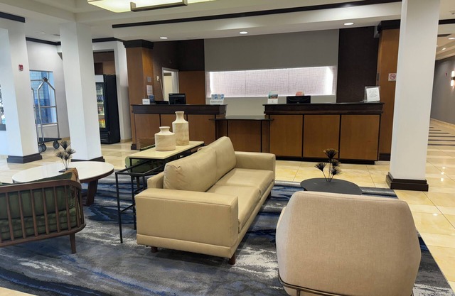Fairfield Inn & Suites by Marriott Louisville East