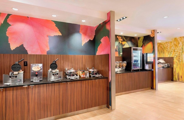 Fairfield Inn & Suites Pittsburgh Airport/Robinson Township