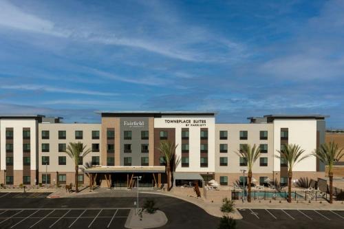 Fairfield Inn & Suites Surprise Prasada