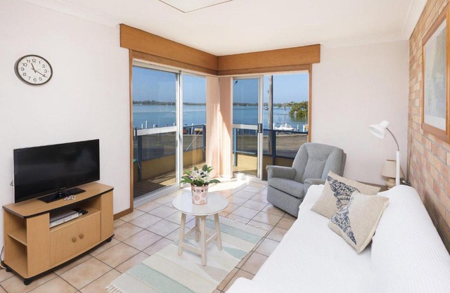 Fairholme 12
