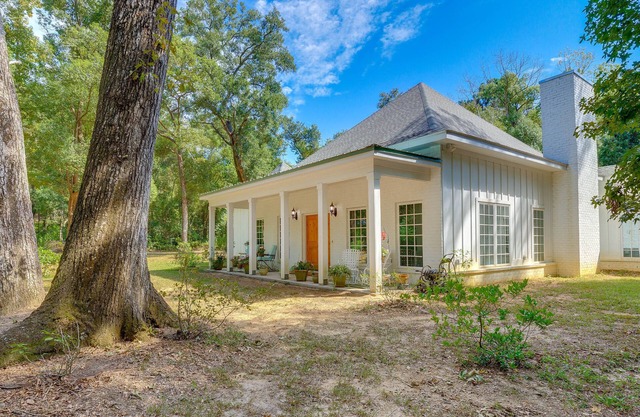Fairhope Cottage: 2 Mi to Town & Pier!