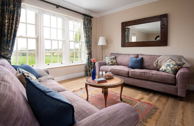 FAIRNINGTON EAST WING - a holiday home that sleeps 4 guests in 2 bedrooms