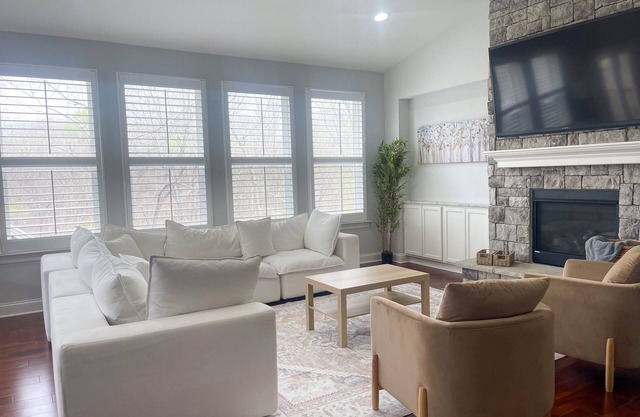 Fairview retreat: Spacious, scenic, sleeps twelve. Thirty miles from Nashville.