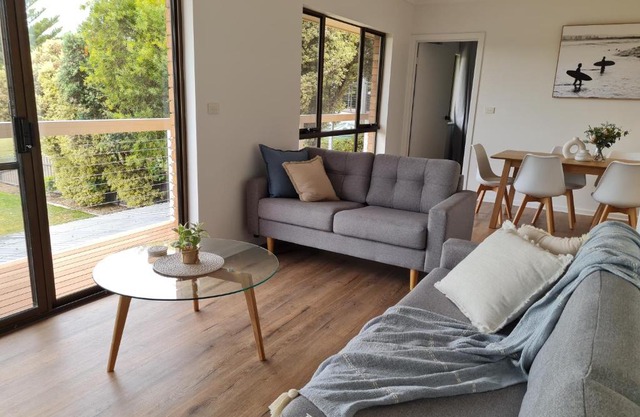 Fairwaves - Pet friendly, 2 storey Beach House