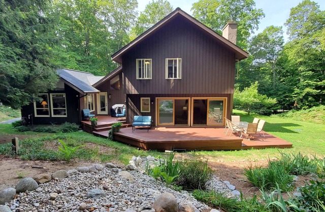 Fairway House Close to Crystal Lake Golf