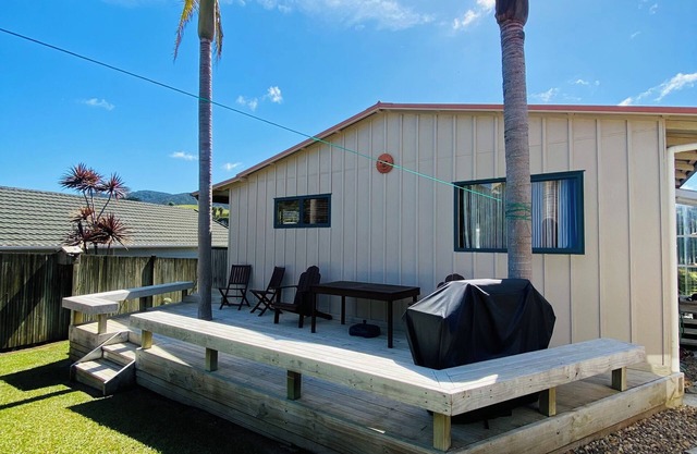 Fairwinds Cottage ~ Walk to Hihi Beach
