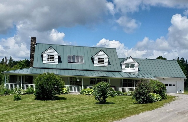 Fairytale summer in Vermont! Swimming pond & breathtaking views. Pet-friendly.
