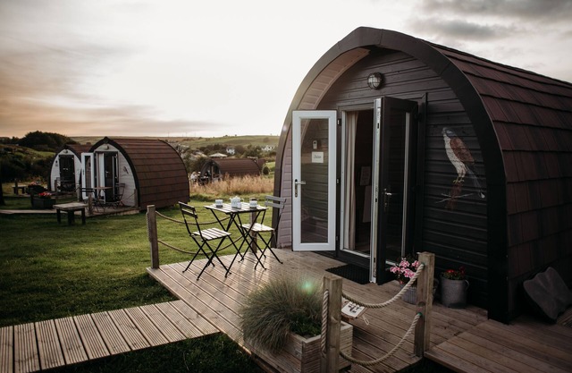 Hutte-Famille-Salle de bain et douche-Vue sur la campagne