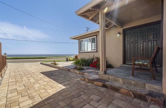 West Side Santa Cruz Maison de famille Absolute Ocean Front Disponibilité pour l'été