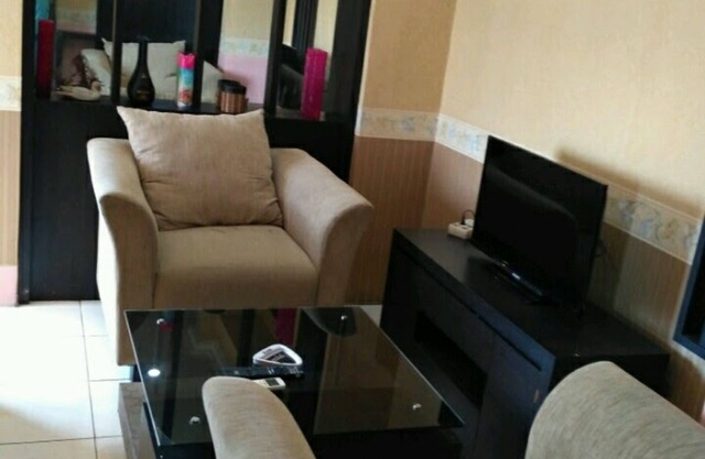 Appartement de 2 chambres à coucher à Serpong pour 4 personnes, 76 m², Vue sur la piscine, 1905