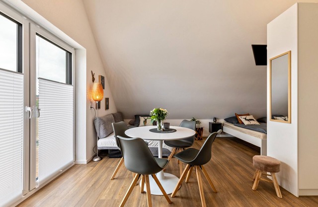 Appartement de vacances "Studio 6 Parkside Apartments" avec balcon et Wi-Fi