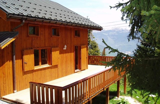 Family chalet for 2 to 12 people in Doucy-Valmorel