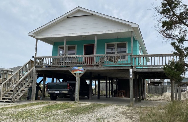 Family Cottage at south end of island