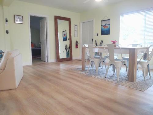 Family, Couples Retreat near Airport, Cruise Port & Beaches