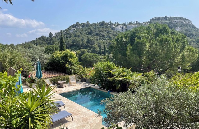 Maison de charme avec piscine privée aux Baux-de-Provence au cœur des Alpilles