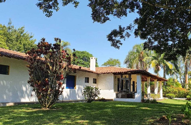FAMILY FARM OF MANY GENERATIONS WITH 10 SUITES