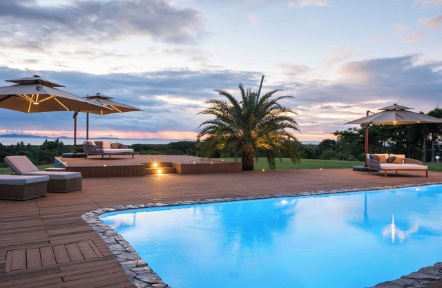 Paradis Sur Terre : Luxury Villas with Pools and views 5 mins to private beach
