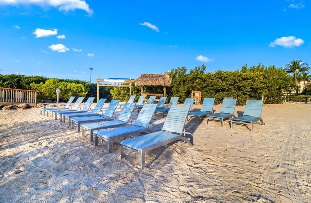 Family-Friendly 1BR w/ Partial Ocean View & Pool