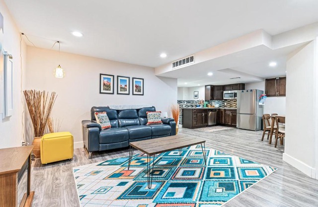 Family Friendly 2bd1ba, Close To 70 Exit