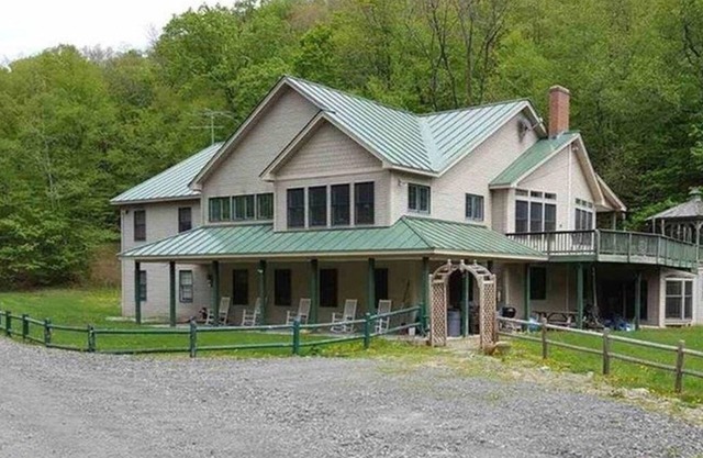 (pour les enchantés) Maison 4 saisons pour grands groupes, réunions de famille, réunions,