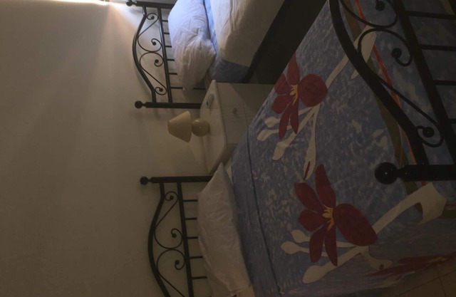 Appartement familial près de la place Pervolia et à 15 minutes à pied de la plage