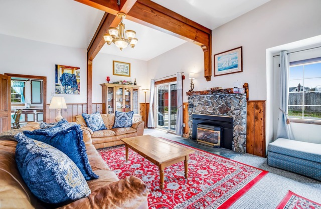 Family-Friendly Beach House w/ Free WiFi, Gas Fireplace, Furnished Deck, & Views