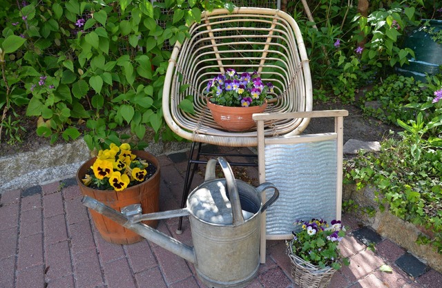 Bungalow familial dans un beau jardin