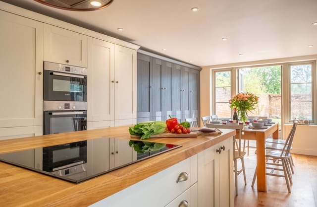 Family friendly cottage in famous picturesque village - Dedham's Old Post Office