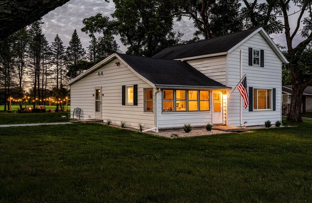 Family friendly Farmhouse just minutes from the beach, golf course, and casino!