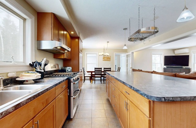 Family-Friendly Getaway W/ Free WiFi, Firepit, Deck, Gas Grill & More