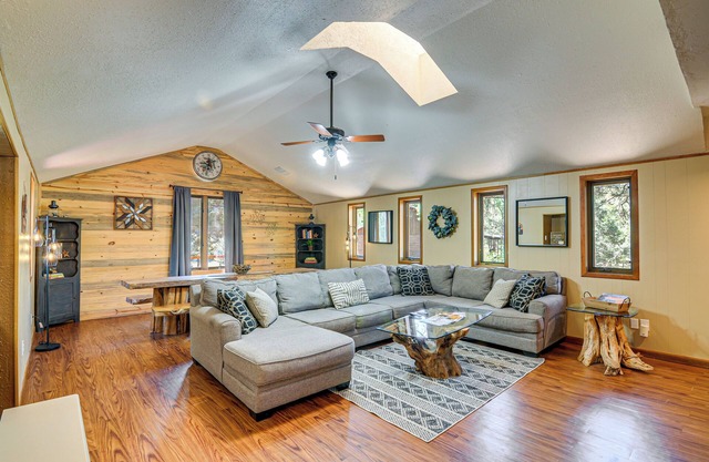 Family-Friendly House: Fish, Hike, Bike & More!
