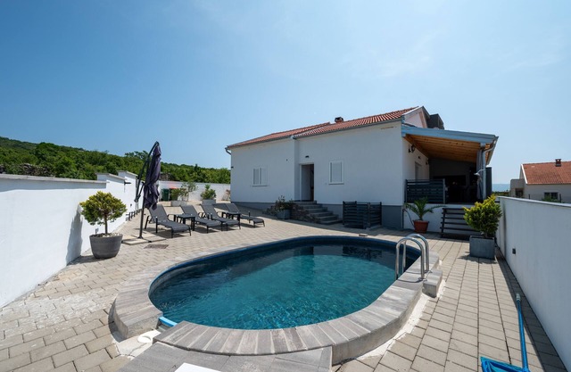 Maison pour la famille avec la piscine Maslenica, Novigrad (K-23719)