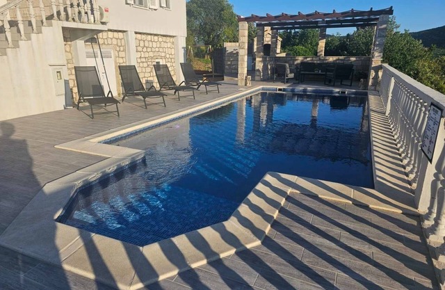 Family friendly house with a swimming pool Zabrđe, Pelješac (K-24356)