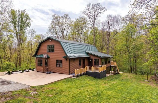 Family-Friendly Milton Home on 14 Acres w/ Hot Tub