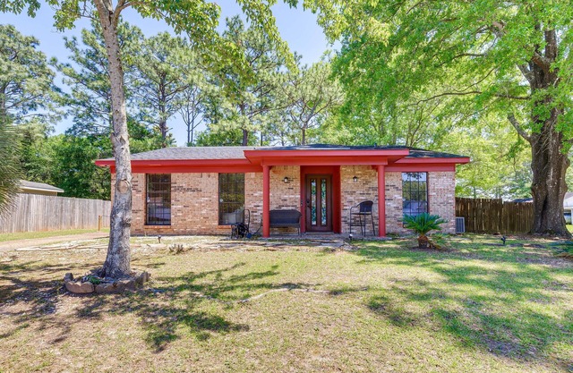 Family-Friendly Mobile Retreat w/ Spacious Yard!
